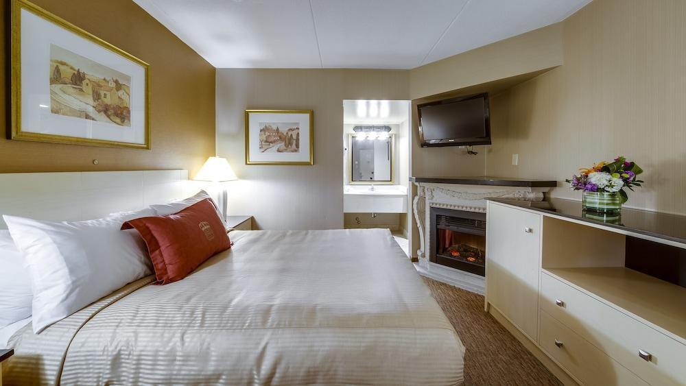 Monte Carlo Inn Toronto West Suites Mississauga Exterior photo